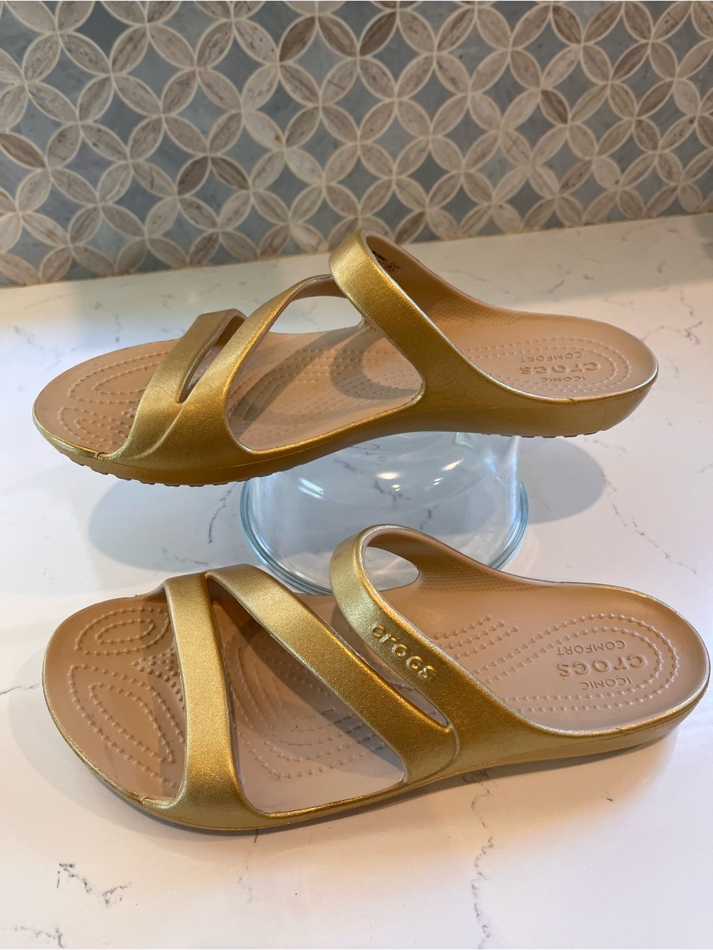CROCS Kadee II Metallic Gold Double-Strap Strappy Slide Sandals Women's Size 9 - Picture 2 of 12